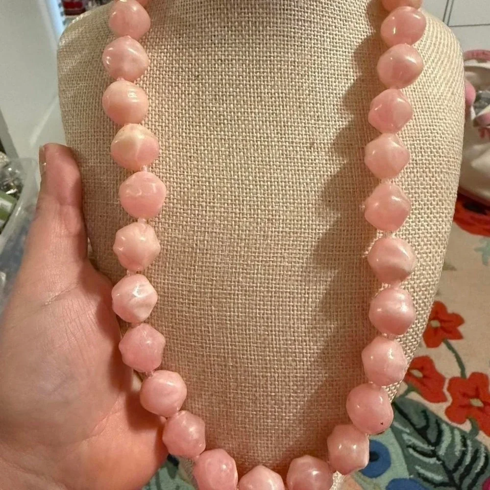 Vintage‎ Pink Molded Plastic Bead Necklace Hong Kong Mid Century Pearlescent